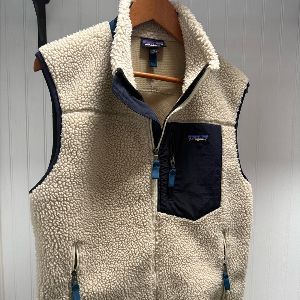 Patagonia Cream & Navy Logo Patch